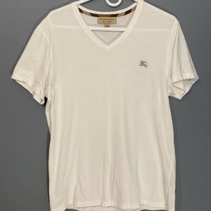 Burberry V neck T-shirt